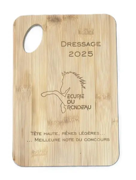 Objet en bois gravé personnalisé — modèle 3